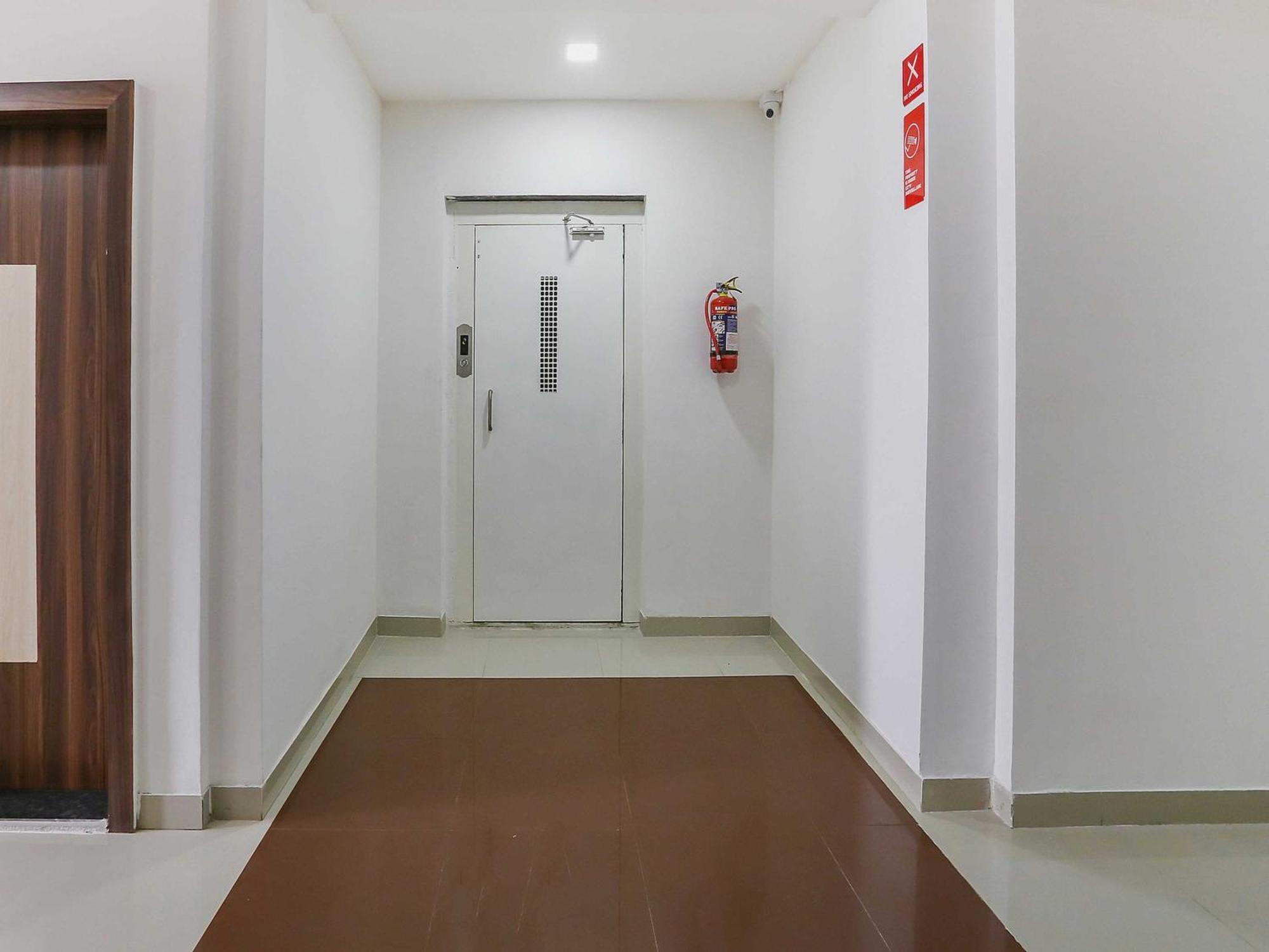 Hotel O Pingara Executive Phursungi Eksteriør billede